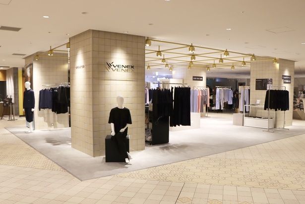 「VENEX POPUP STORE ニュウマン横浜」の内観