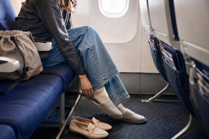【思考をキレイにする旅の仕方（523）】飛行機でスリッパに履き替えるタイミング