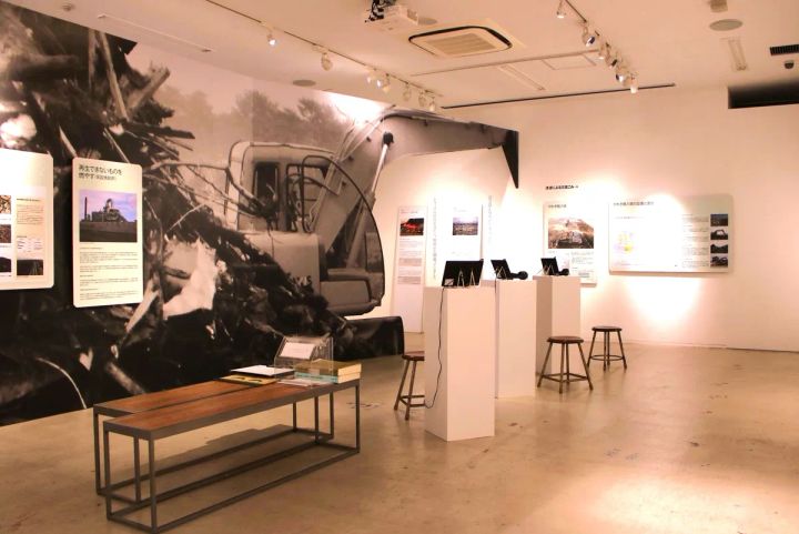 せんだい3.11メモリアル交流館で開催された企画展『生活の、あとと、先』の様子