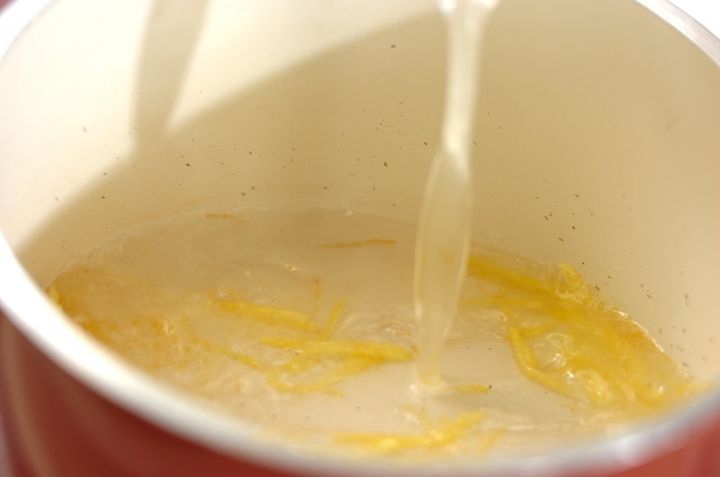 トマトと卵の中華スープの作り方1