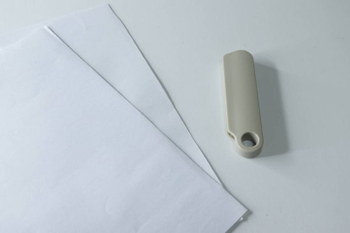セリアのプリントカッターを使ってまっすぐに切った紙