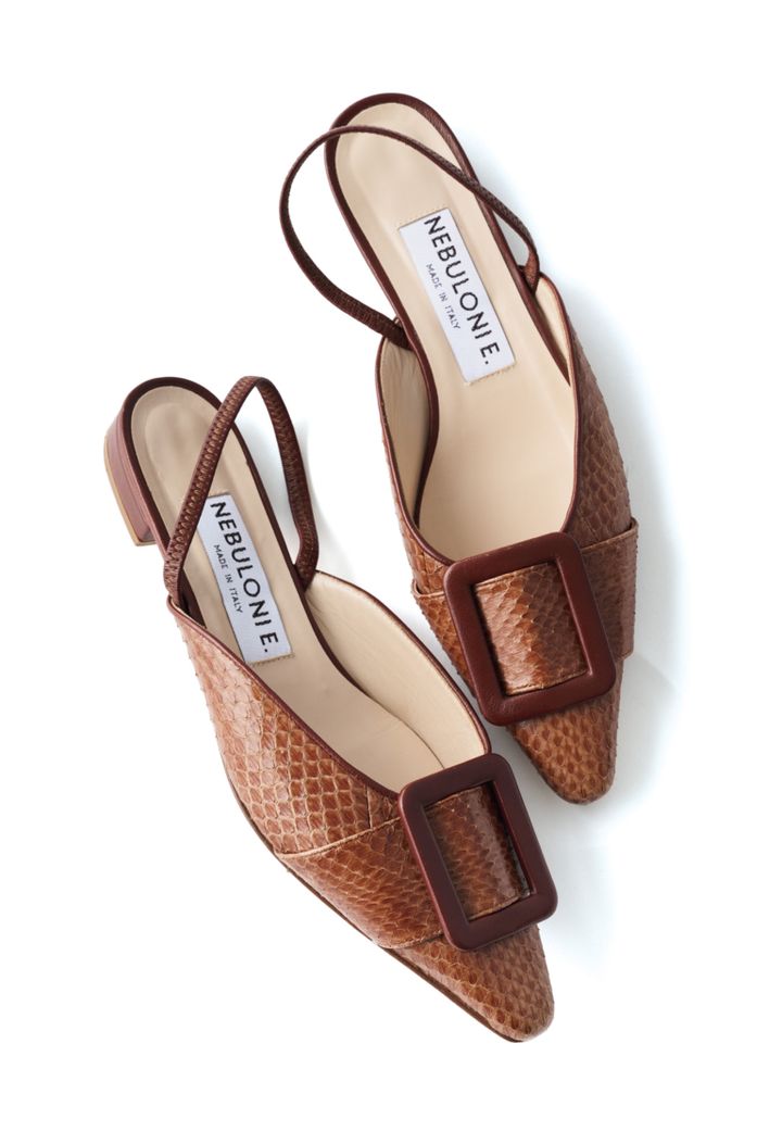 パンプス¥68,200／ネブローニ（ピモンテ）