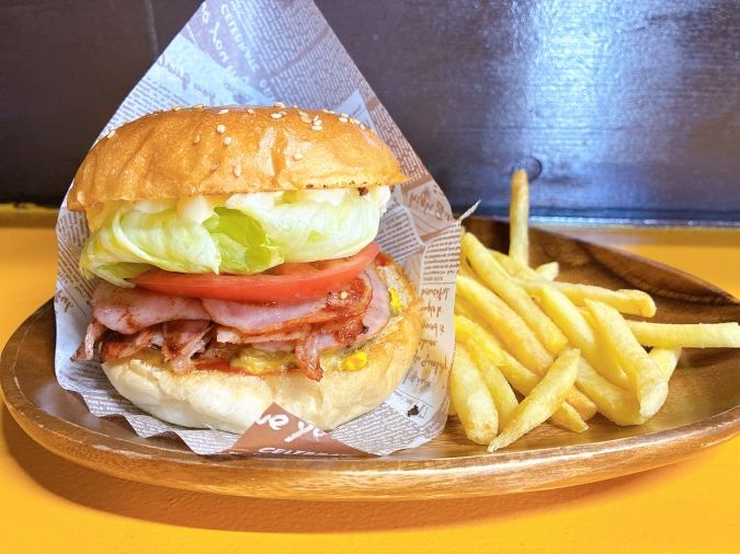 ラブディスバーガー ベーコンチーズバーガー
