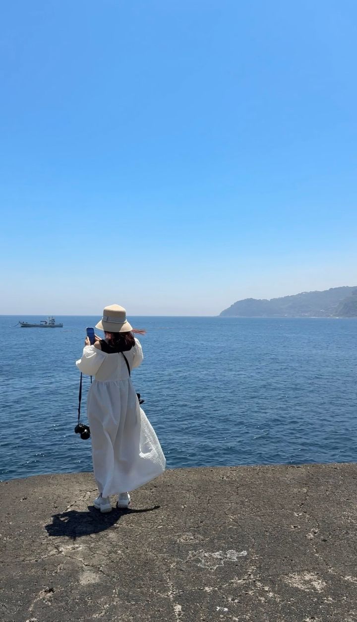 海辺まではホテルからお散歩がてら行ける距離