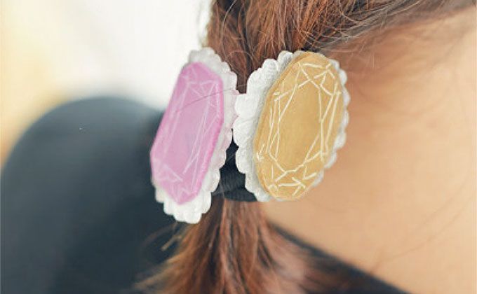 【プラバンで宝石ヘアゴム】オトナかわいいプラバンアクセサリー。Wでつけたい「宝石ヘアゴム」の作り方の画像1