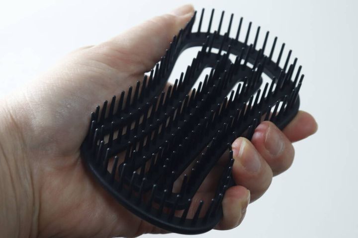 乾きやすいブローブラシ（ウェーブ） フィット感