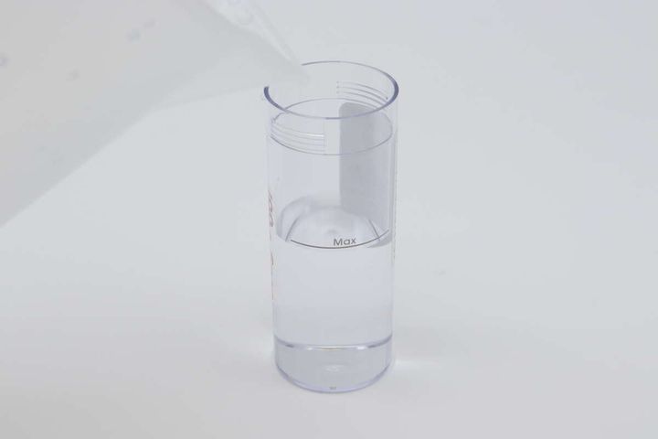 ミスト付ハンディ扇風機 注水