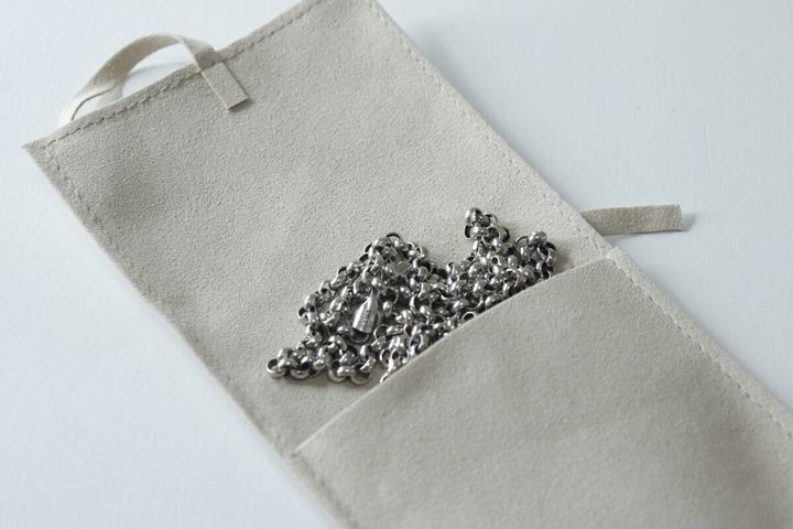 ジュエリーケース（シンプル、7.7cm×8cm） ネックレス収納