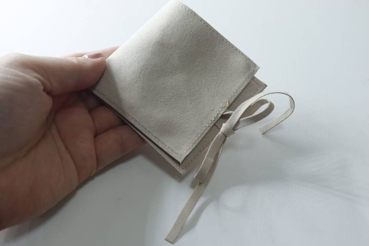 ジュエリーケース（シンプル、7.7cm×8cm） 折りたたみ