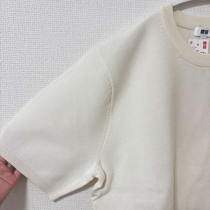 ユニクロ ウォッシャブルミラノリブニットTシャツ 袖と襟のリブディテール