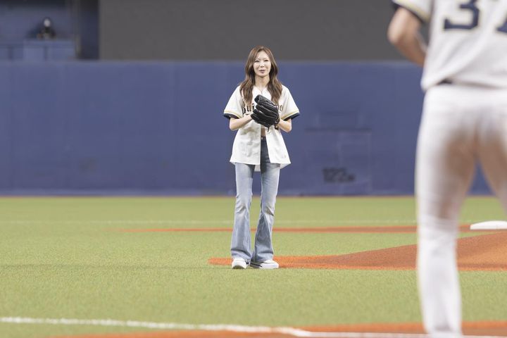 画像2: NiziU・MAYUKAと「野球部のマネージャーが夢だった」MIIHIがオリックスの始球式に登場！「パワーアップした姿を見せたい」と京セラドームライブへの意気込みも明かす