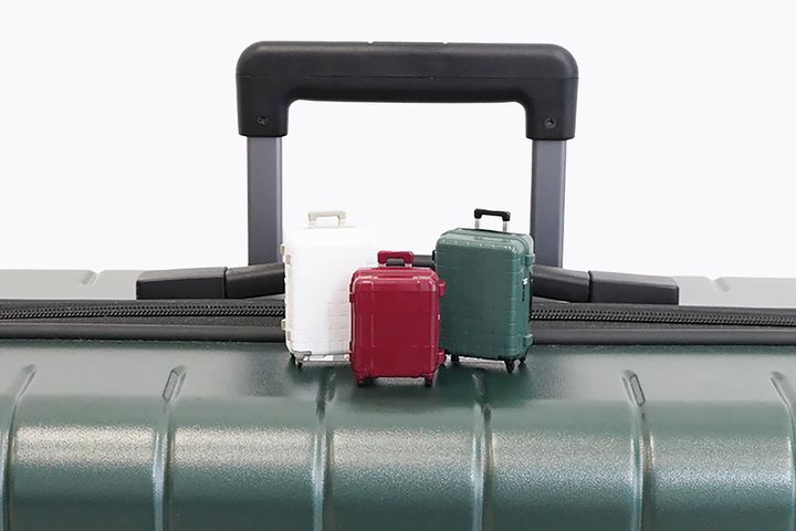 エース社初のカプセルトイ「ミニチュアトランク」