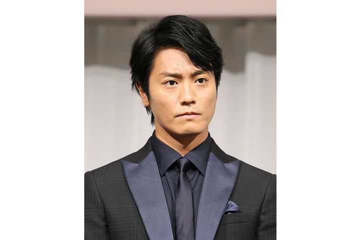 2015年「放浪記」復活上演の制作発表での永井大さん（撮影：2015年08月16日、時事）
