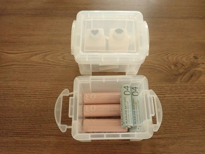 DAISO(ダイソー)：収納ボックス(ミニ、2個)