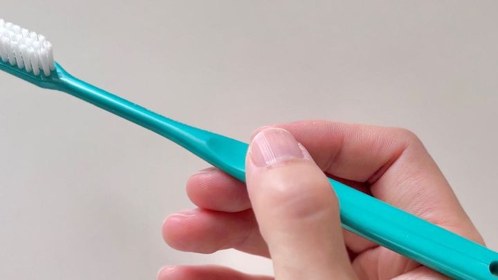 100均の使い捨て歯ブラシ3選｜歯磨き粉付きはキャンプや来客時にも便利【ダイソー・セリア・キャンドゥ】