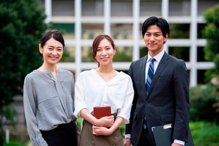 褒めてるのに刺さらない女性へ。男が喜ぶ褒め言葉4選