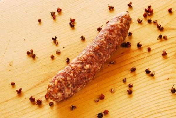 【東京都町田市】父の日に贈ろう！焼酎が止まらなくなる“シビ辛”の「花椒入り焼酎麹発酵サラミ」新発売