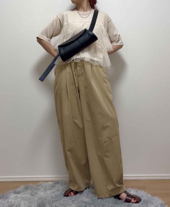 画像: チュールニットプルオーバー ✕ コクーンパンツ
