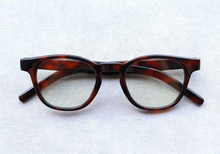 宝島社ムック付録99.9% UV block 調光グラス AMBER BROWN2