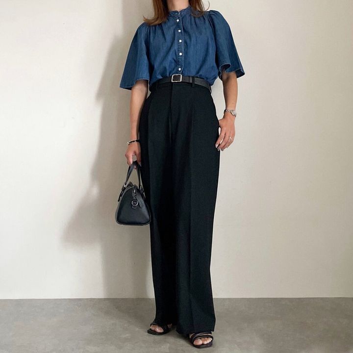 H＆M デニムブラウス ブラックパンツのオールブラッククールコーデ