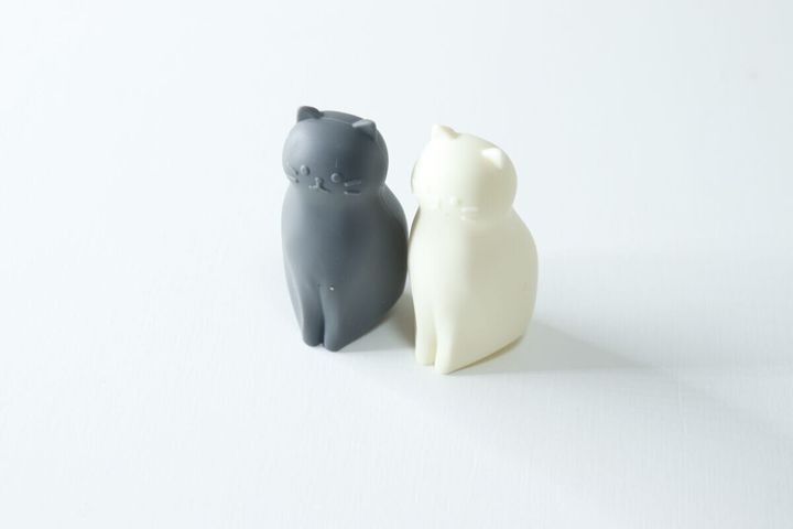 ダイソーのシリコーン歯ブラシキャップ（MEOW、2個）
