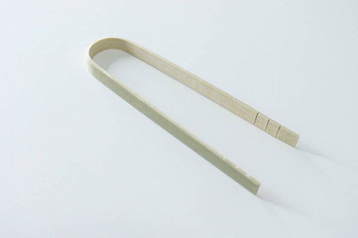 セリアのお掃除用ミニトングのビジュアル