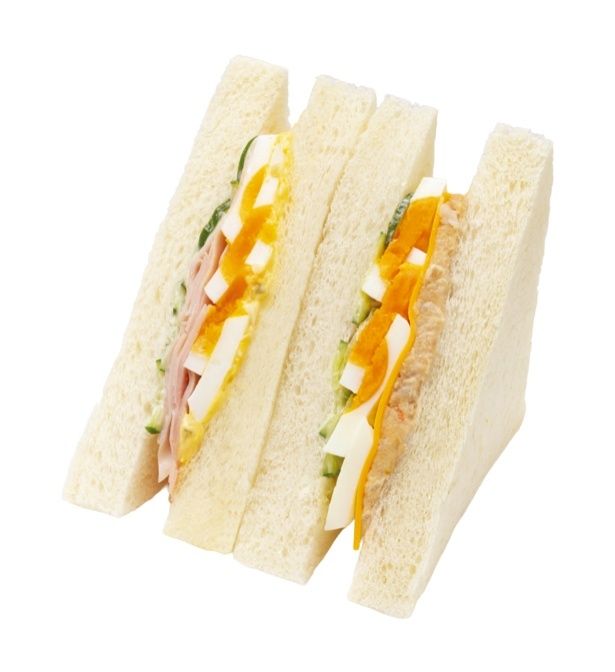大きなサンドイッチ 人気野菜の彩りミックス