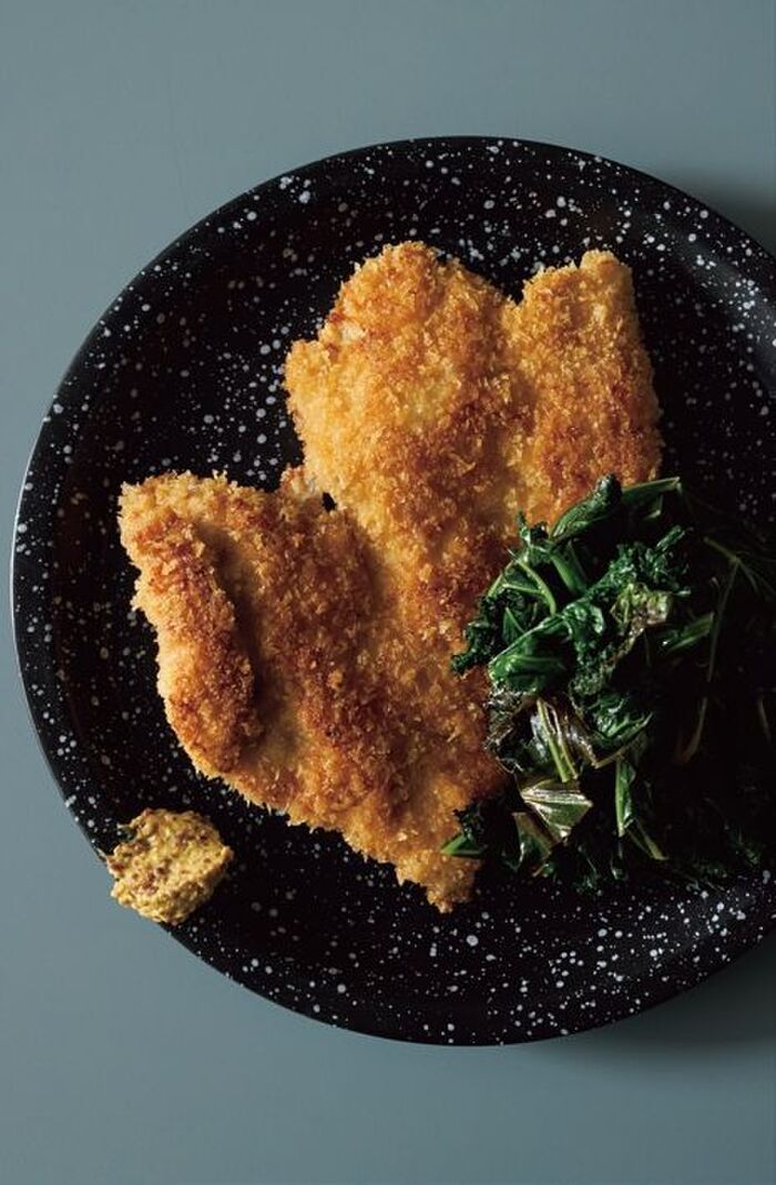 『鶏むね肉』は叩くのが正解だった！？油少なめでもザクザク！驚きのチキンカツ術