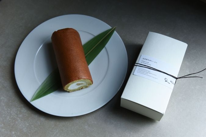 『plus KAMERIYA』玄米茶のガトー・ルレ