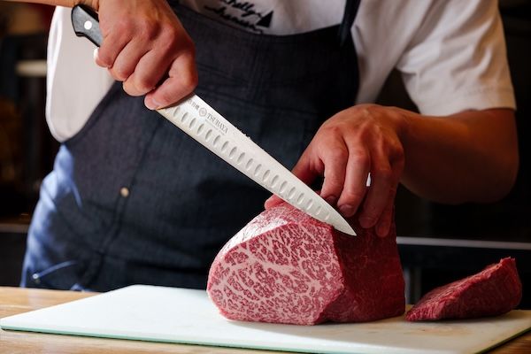 【神奈川県横浜市】最高の肉質を適正価格で、卸出身の肉のプロが横浜に焼肉「うしこぞう横浜店」をOPEN