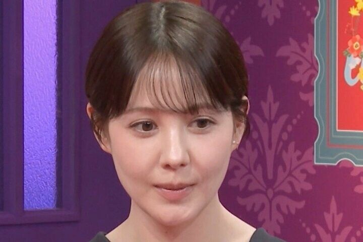【写真・画像】トリンドル玲奈、授乳服姿で生後3ヶ月の娘と遊ぶプライベート動画公開「可愛くて可愛くて」 1枚目