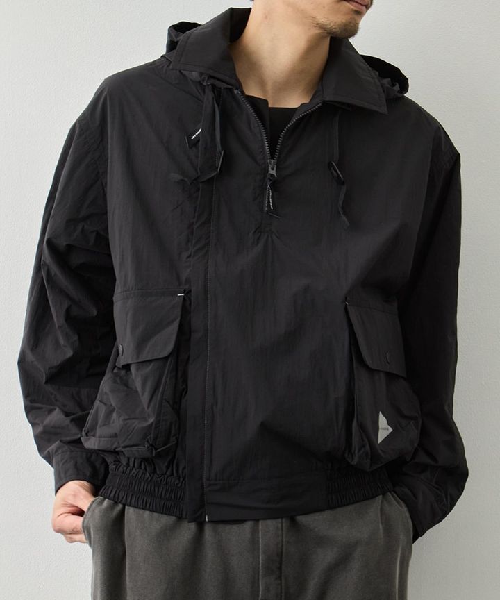 画像: 「water repellent light jacket」￥50,600【アンドワンダー】 出典：キータイムズ