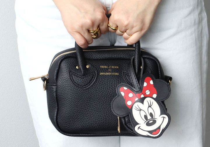 宝島社ムック付録sweet presents YOUNG＆OLSEN（ヤングアンドオルセン）SHOULDER BAG with Disney MINNIE MOUSE1