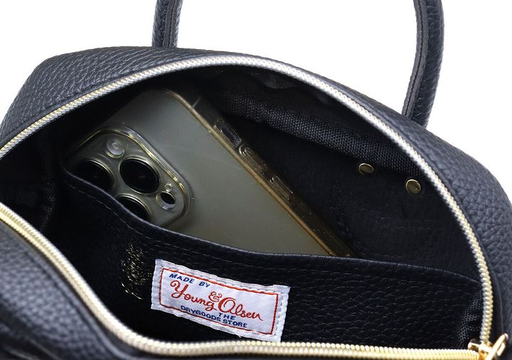 宝島社ムック付録sweet presents YOUNG＆OLSEN（ヤングアンドオルセン）SHOULDER BAG with Disney MINNIE MOUSE6