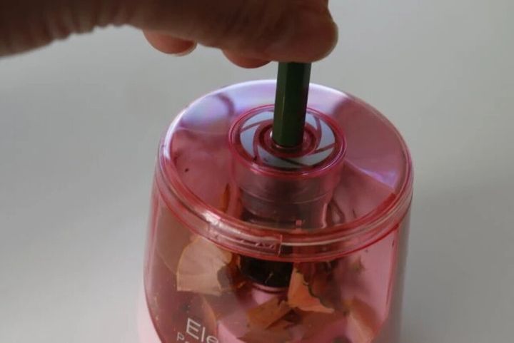 ダイソー 電動鉛筆削り 使用例