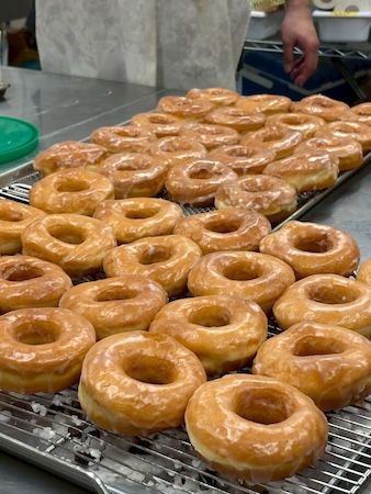 【東京都中央区】STAND_BnAとGRANDPAがコラボ！クリエイティブな空間で楽しむ贅沢な朝食体験を提供