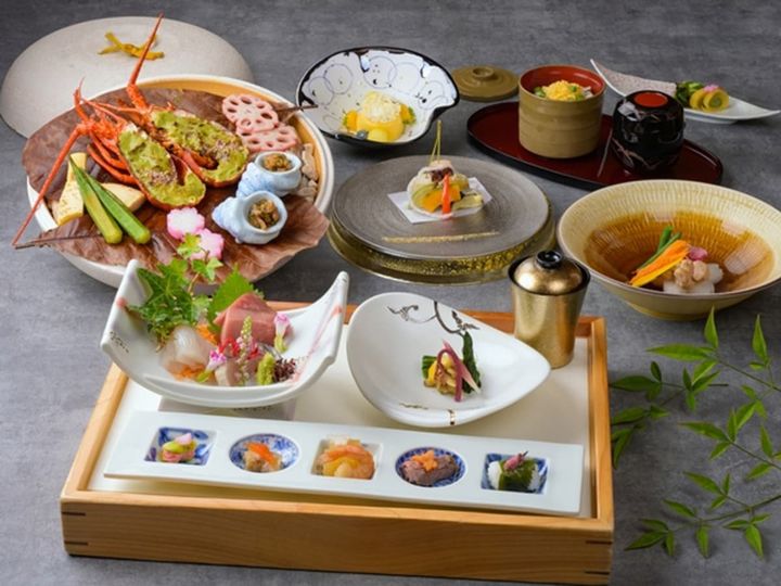 旬の食材をたっぷり使用した夕食