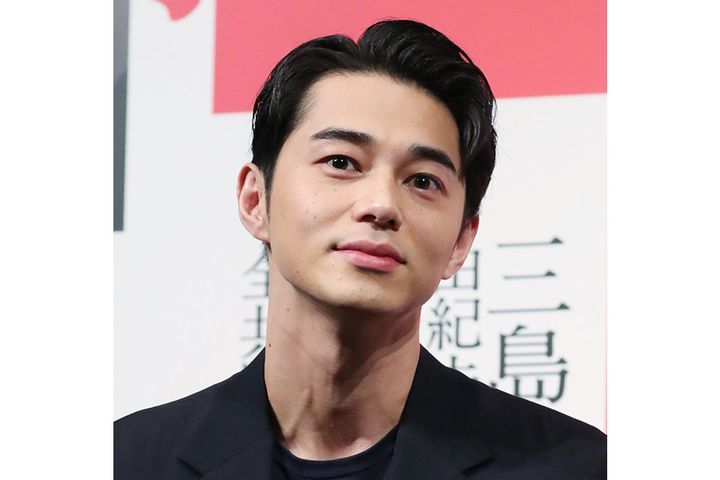 東出昌大さん（撮影：2020年03月17日、時事）
