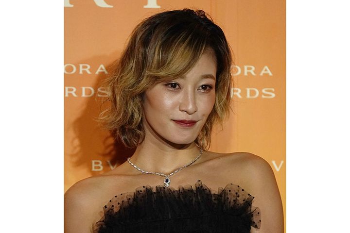 西山茉希さん（2021年12月15日、時事通信フォト）