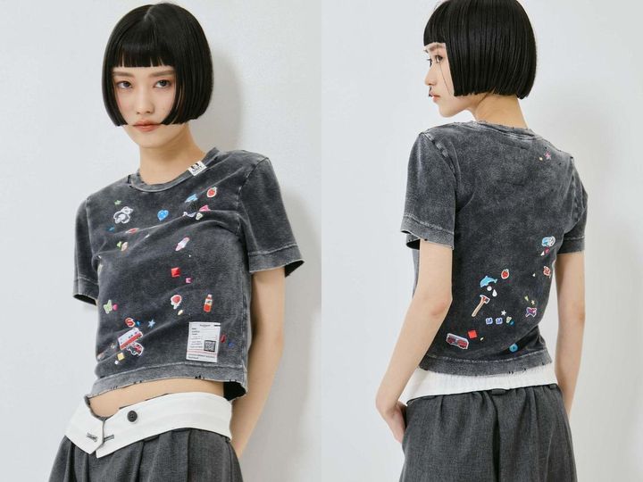画像: 「BLEACHED KIDS STICKER MINI TEE」￥44,000【メゾン ミハラヤスヒロ】 出典：ステュディオス