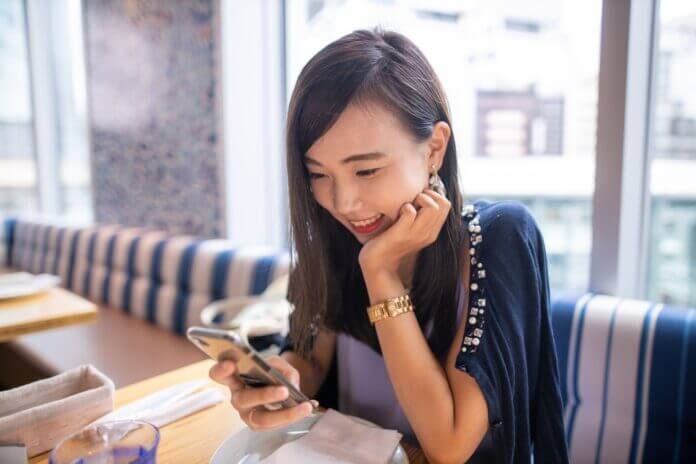 好きバレしすぎ…男性が本命女性にだけ見せるサイン