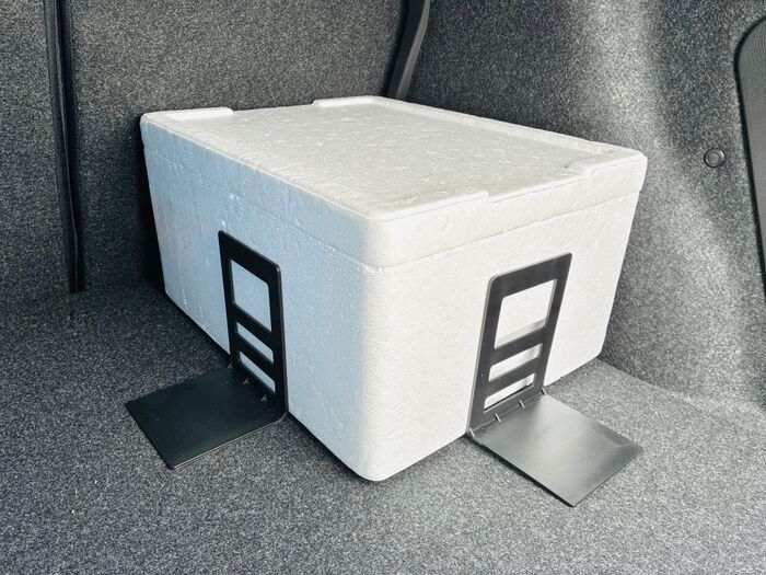 【セリア】運転中の「カーブ問題」をたった110円で解決！車内ストレス激減「もっと早く欲しかった」