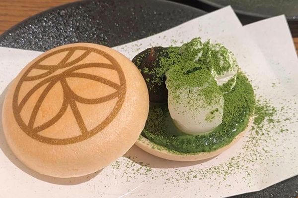 【大阪府大阪市】鶴橋の日本茶専門店「cafe 丸又園」が2周年。抹茶かけ放題無料キャンペーン開始