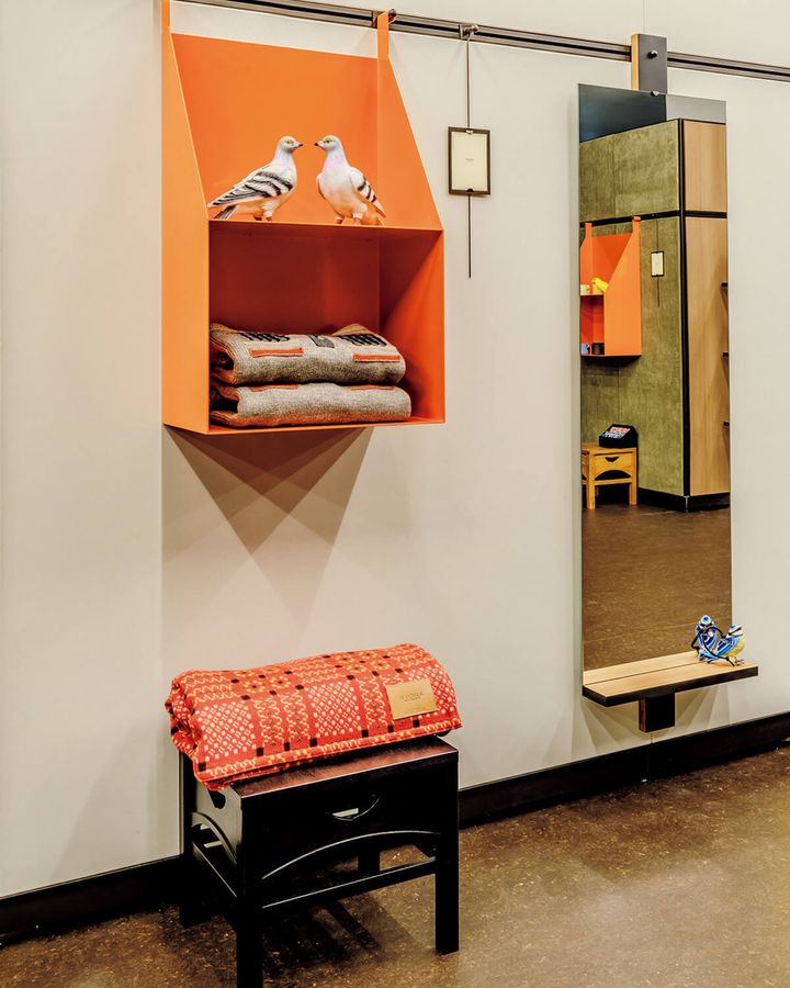 渋谷〈JW ANDERSON 渋谷店〉内観