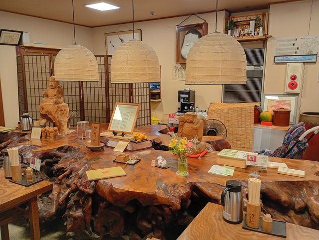 格調溢れる店内