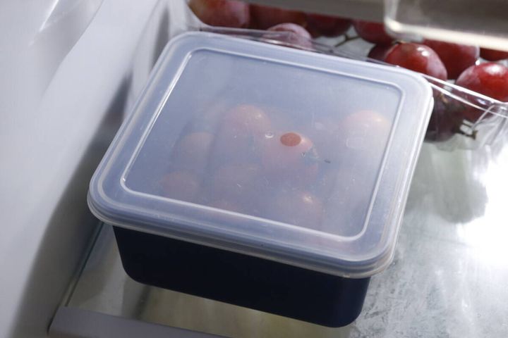 ザルつきパック スクエア 580ml ネイビー 保存