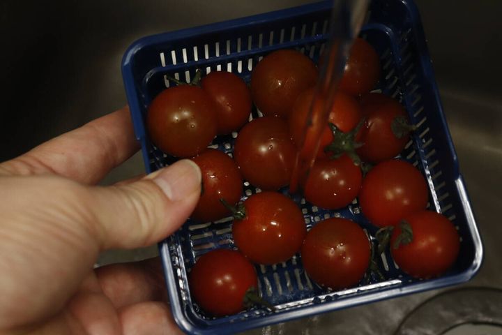 ザルつきパック スクエア 580ml ネイビー 洗浄