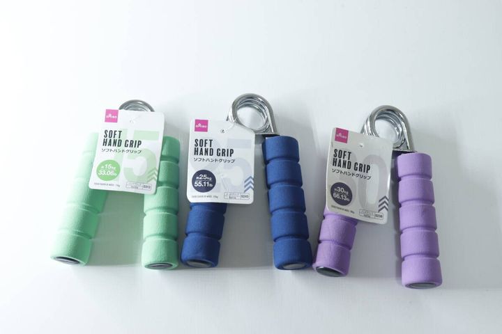 ダイソーのソフトハンドクリップのパッケージ