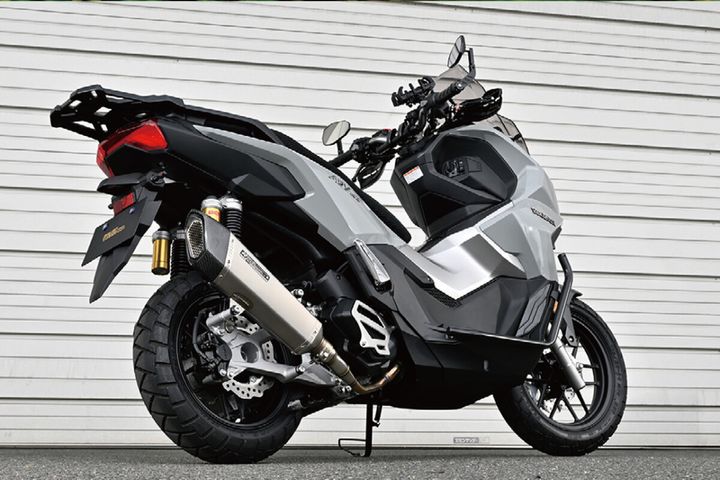 【ADV160カスタム】ノーマルと完全に別物！SP武川の「ハイパースポーツマフラー」でレーシーな加速とスタイルを手に入れろ