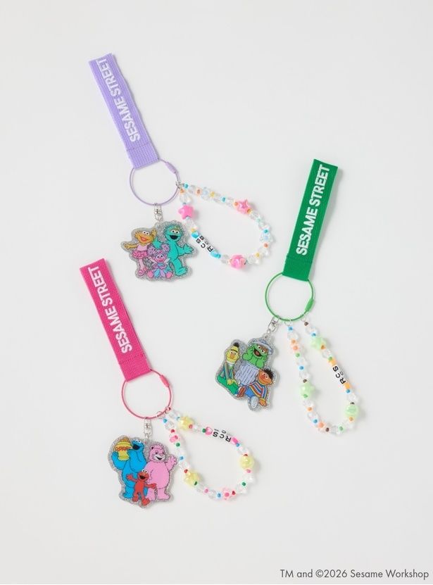 「(SESAME STREET) ストラップキーホルダー」(各2750円)